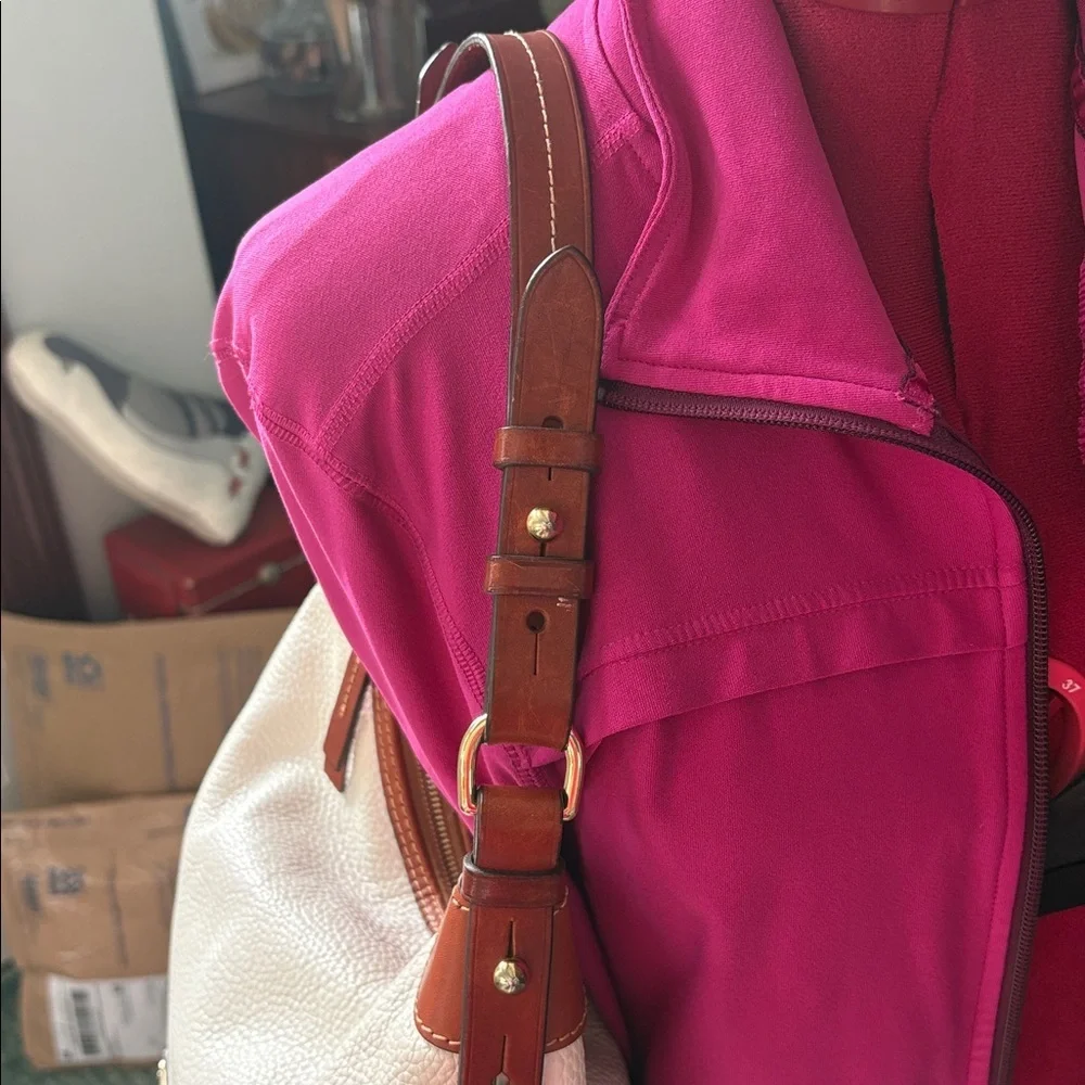 Dooney & Bourke Hobo Bag  Shoulder Bag  pebbled leather white/saddle brown trim